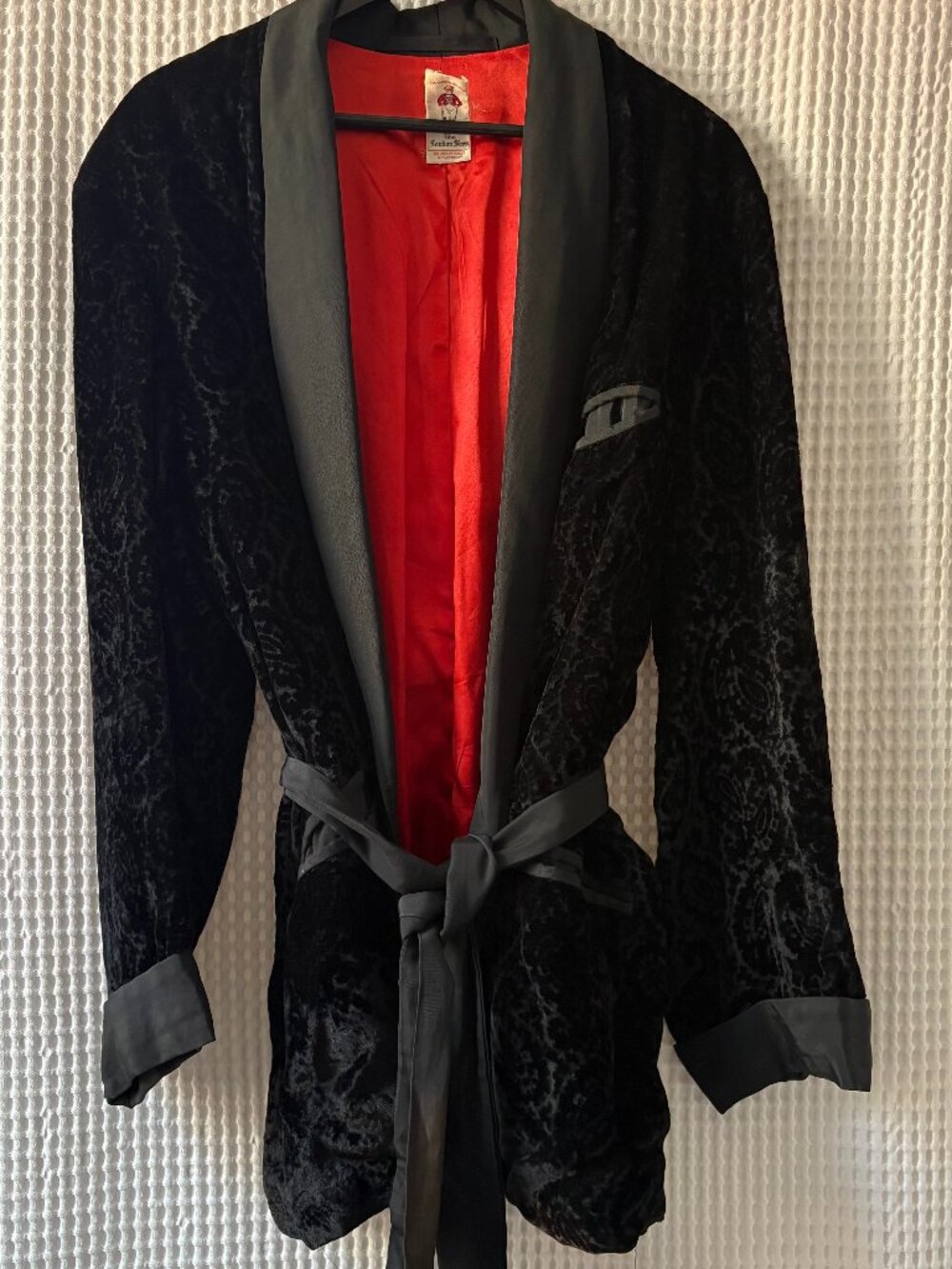 Mid-century black paisley velvet London Shop Old Hollywood men's smoking jacket